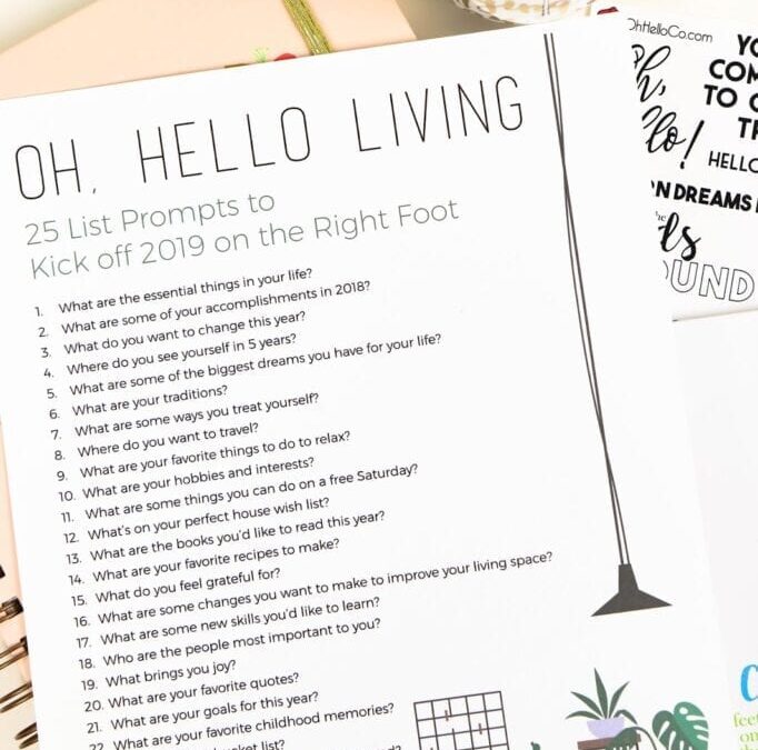 Free Downloadable: 25 List Prompts to Kick Off 2019 on the Right Foot